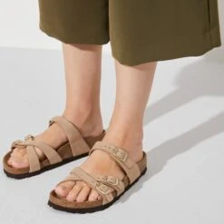 BIRKENSTOCK Women's Franca Soft Footbed Sandals -Chic Shoes Store 2085992 107 alt6